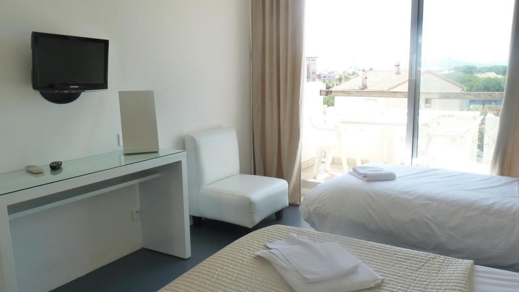 Hotel Sable Et Soleil - Port, Plage Et Jacuzzi Prive Fréjus Exteriér fotografie