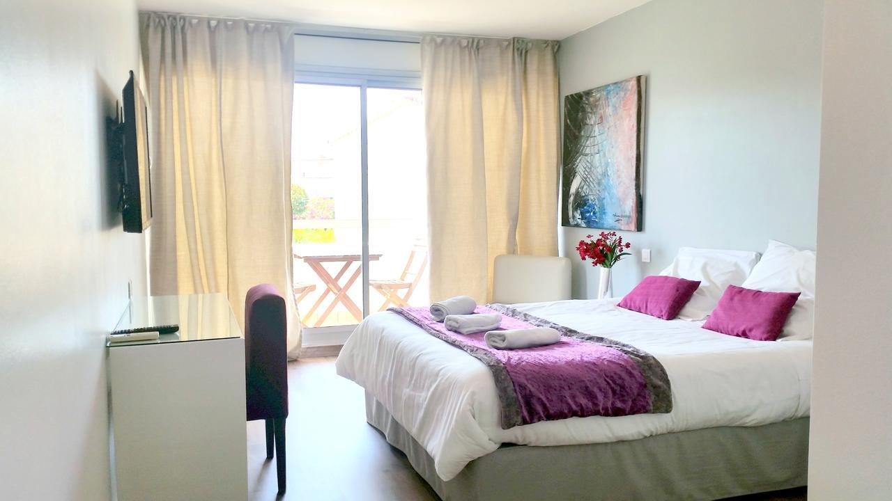 Hotel Sable Et Soleil - Port, Plage Et Jacuzzi Prive Fréjus Pokoj fotografie